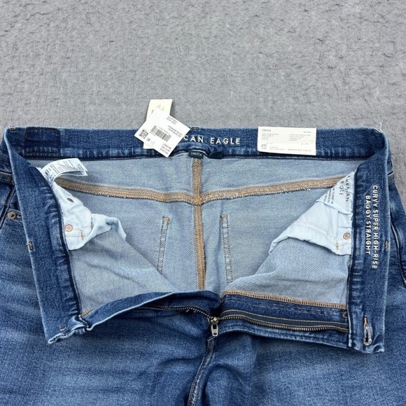 NWT AMERICAN EAGLE CURVY HIGH RISE BAGGY STRAIGHT LEG JEANS - SIZE 20 - Picture 4 of 11